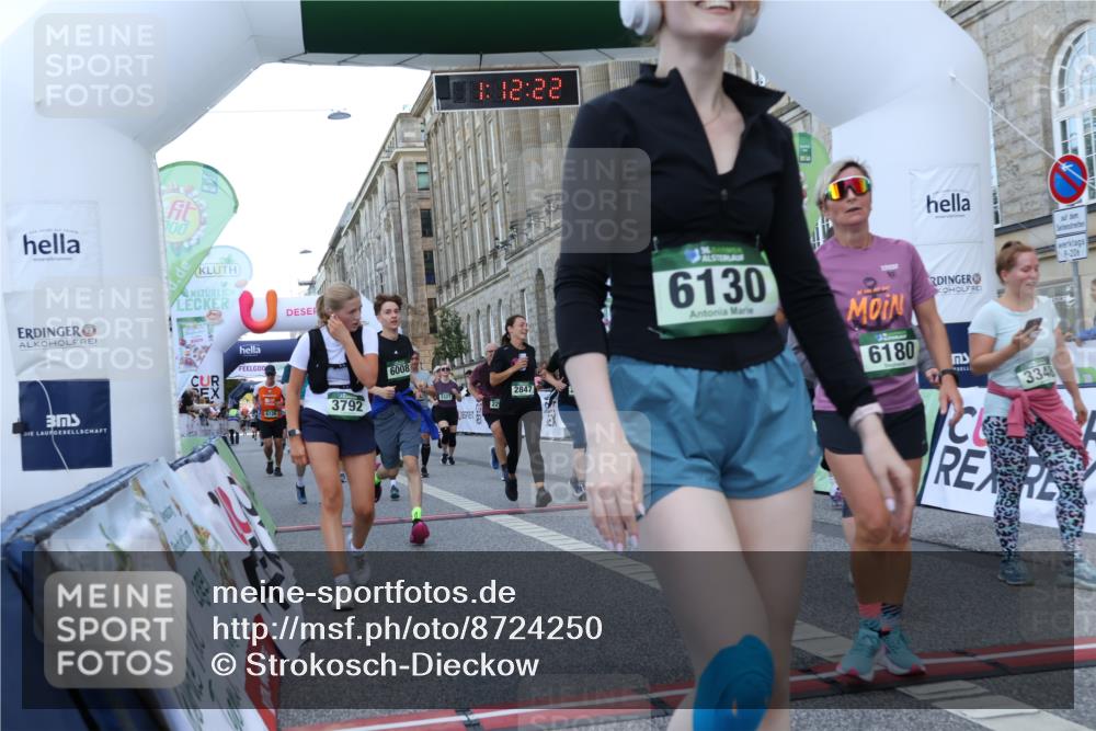 07.09.2025 - BARMER Alsterlauf Strokosch-Dieckow http://msf.ph/oto/8724250 07.09.2025 10:12:20 Ziel 2293, 2820, 2846, 2847, 2934, 3327, 3348, 3349, 3366, 3367, 3692, 3792, 4415, 4970, 5418, 5758, 5760, 6008, 6130, 6144, 6180, 8038, 8039, 8126, 8145 meine-sportfotos.de
