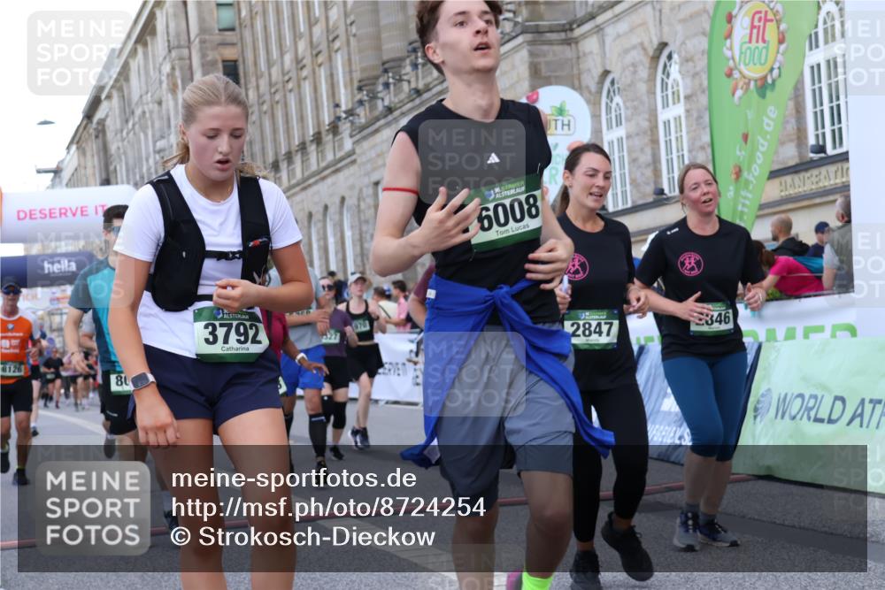 07.09.2025 - BARMER Alsterlauf Strokosch-Dieckow http://msf.ph/oto/8724254 07.09.2025 10:12:21 Ziel 2293, 2846, 2847, 3126, 3327, 3348, 3349, 3366, 3367, 3692, 3792, 4415, 4970, 5175, 5418, 5758, 5760, 6008, 6130, 8038, 8039, 8126, 8145 meine-sportfotos.de