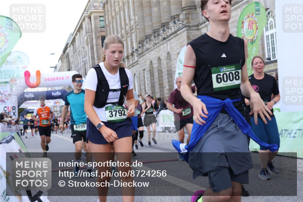 07.09.2025 - BARMER Alsterlauf Strokosch-Dieckow http://msf.ph/oto/8724256 07.09.2025 10:12:22 Ziel 2293, 2846, 2847, 3126, 3327, 3348, 3349, 3366, 3367, 3613, 3692, 3792, 4415, 4970, 5175, 5418, 5758, 5760, 6008, 6009, 8038, 8039, 8126, 8145 meine-sportfotos.de
