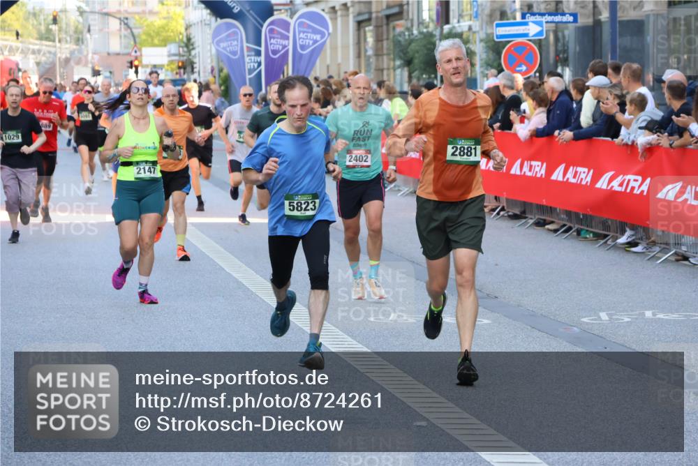 07.09.2025 - BARMER Alsterlauf Strokosch-Dieckow http://msf.ph/oto/8724261 07.09.2025 09:49:53 Ziel 2484, 2697, 2906, 2912, 3030, 3032, 3037, 3299, 3579, 3819, 4043, 4326, 4924, 4988, 5215, 5372, 5428, 5460, 5470, 5565, 5587, 5722, 5776, 5812, 6252, 6311, 8262, 8377, 8415, 8419 meine-sportfotos.de