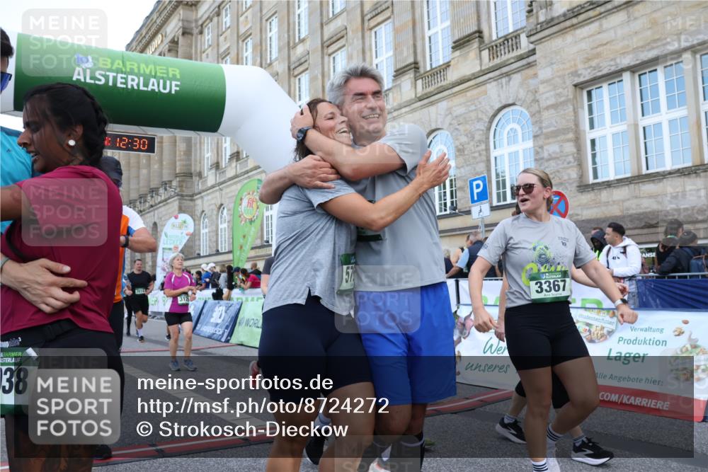 07.09.2025 - BARMER Alsterlauf Strokosch-Dieckow http://msf.ph/oto/8724272 07.09.2025 10:12:28 Ziel 2171, 2599, 3036, 3126, 3327, 3366, 3367, 3613, 3614, 4193, 4415, 4518, 4899, 4970, 5175, 5214, 5418, 5613, 5614, 5638, 5758, 5760, 5911, 6009, 8126, 8145 meine-sportfotos.de