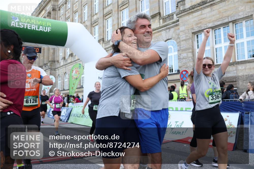 07.09.2025 - BARMER Alsterlauf Strokosch-Dieckow http://msf.ph/oto/8724274 07.09.2025 10:12:29 Ziel 2171, 2599, 2995, 3036, 3126, 3327, 3366, 3367, 3613, 3614, 4193, 4264, 4415, 4518, 4899, 4970, 5175, 5214, 5418, 5613, 5614, 5638, 5813, 5827, 5911, 5956, 6009, 8126, 8145, 8181 meine-sportfotos.de