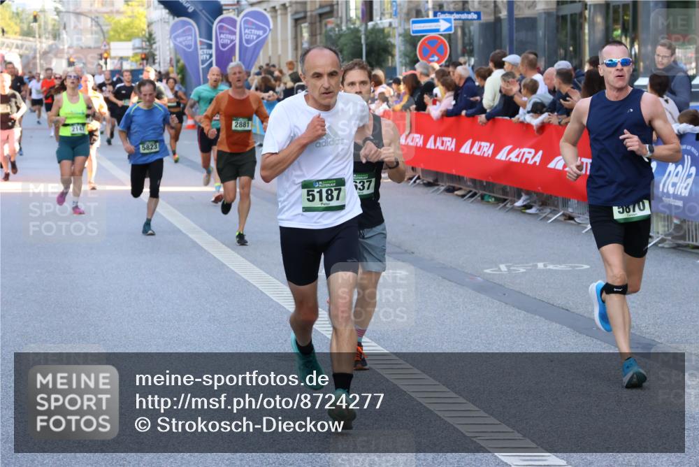 07.09.2025 - BARMER Alsterlauf Strokosch-Dieckow http://msf.ph/oto/8724277 07.09.2025 09:49:50 Ziel 2301, 2484, 2629, 2906, 2912, 3030, 3032, 3404, 3579, 3819, 4043, 4308, 4326, 4924, 5215, 5372, 5428, 5460, 5470, 5722, 5812, 6311, 8262, 8377, 8418, 8419 meine-sportfotos.de