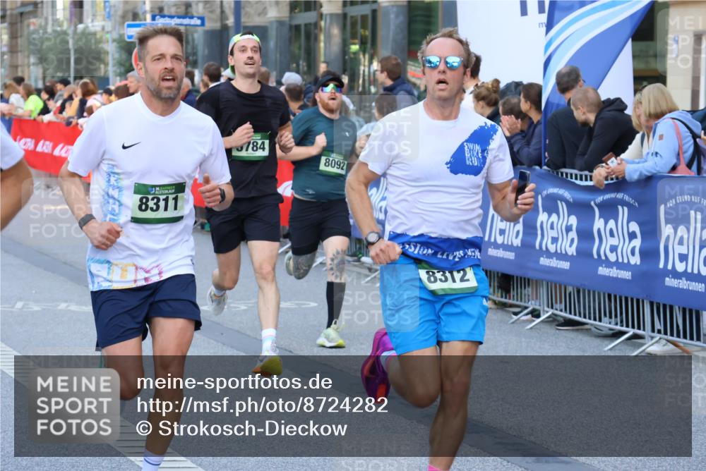 07.09.2025 - BARMER Alsterlauf Strokosch-Dieckow http://msf.ph/oto/8724282 07.09.2025 09:49:45 Ziel 2301, 2484, 2629, 2918, 3030, 3032, 3404, 3579, 3819, 4043, 4308, 4326, 4426, 4535, 4826, 4924, 5091, 5230, 5428, 5460, 5722, 6290, 6311, 8262, 8377, 8418, 8419 meine-sportfotos.de