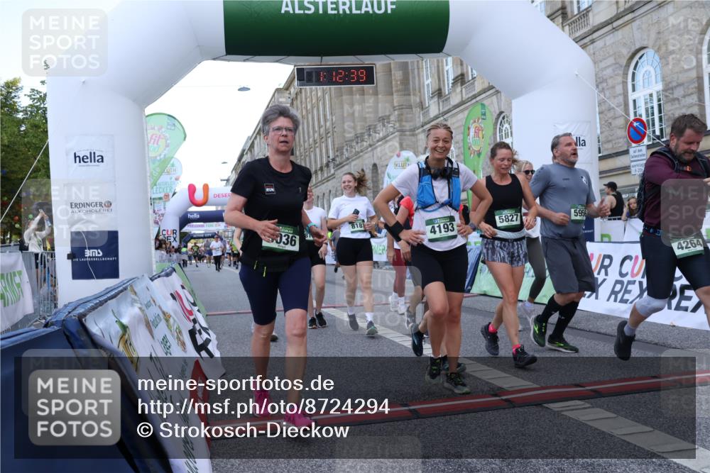 07.09.2025 - BARMER Alsterlauf Strokosch-Dieckow http://msf.ph/oto/8724294 07.09.2025 10:12:37 Ziel 2171, 2200, 2599, 2995, 3036, 3444, 3445, 3446, 4193, 4264, 4899, 5410, 5813, 5827, 5911, 5956, 6323, 8181, 8182, 8498 meine-sportfotos.de