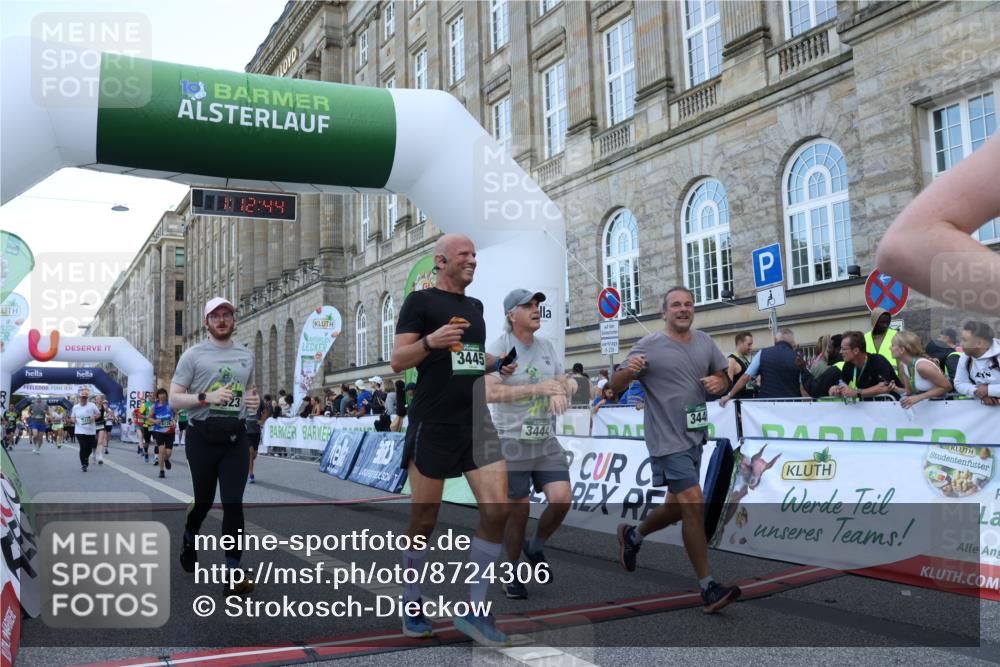 07.09.2025 - BARMER Alsterlauf Strokosch-Dieckow http://msf.ph/oto/8724306 07.09.2025 10:12:42 Ziel 2128, 2200, 2331, 2942, 3302, 3444, 3445, 3446, 4519, 5410, 5630, 6126, 6310, 6323, 8182, 8498 meine-sportfotos.de