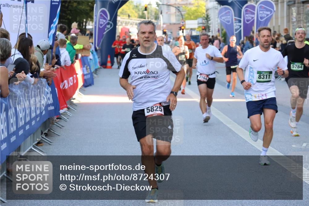 07.09.2025 - BARMER Alsterlauf Strokosch-Dieckow http://msf.ph/oto/8724307 07.09.2025 09:49:43 Ziel 2301, 2484, 2629, 2889, 2918, 3030, 3032, 3404, 3567, 3579, 4043, 4308, 4326, 4426, 4481, 4535, 4678, 4826, 4924, 5091, 5230, 5428, 5460, 5499, 5722, 6290, 8207, 8262, 8418, 8419 meine-sportfotos.de