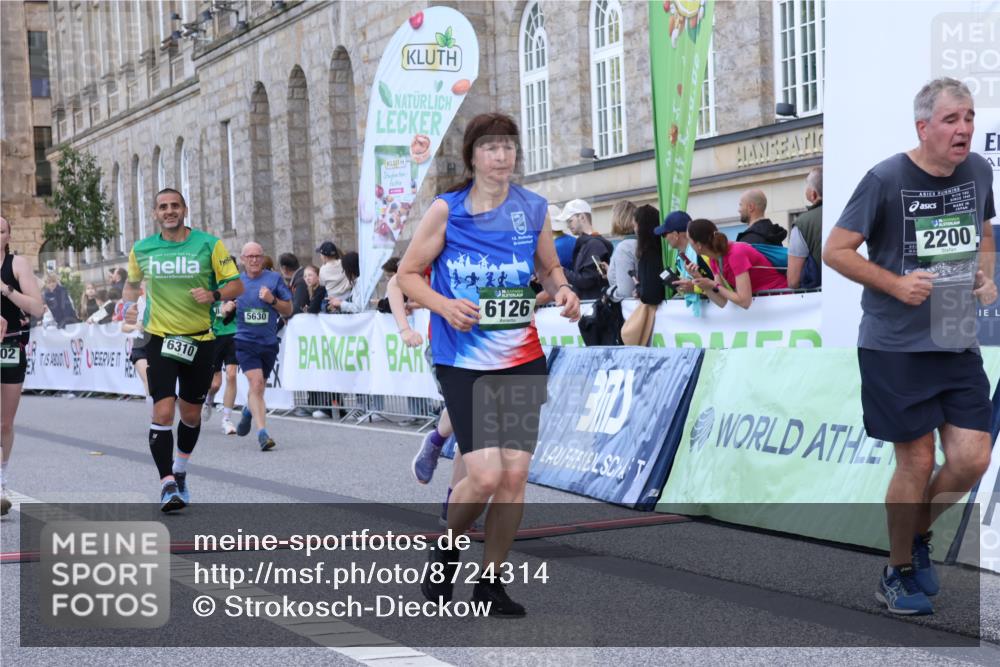 07.09.2025 - BARMER Alsterlauf Strokosch-Dieckow http://msf.ph/oto/8724314 07.09.2025 10:12:45 Ziel 2128, 2200, 2331, 2942, 3302, 3444, 3445, 3446, 3990, 4519, 4694, 5630, 6126, 6310, 6323, 8228, 8229 meine-sportfotos.de