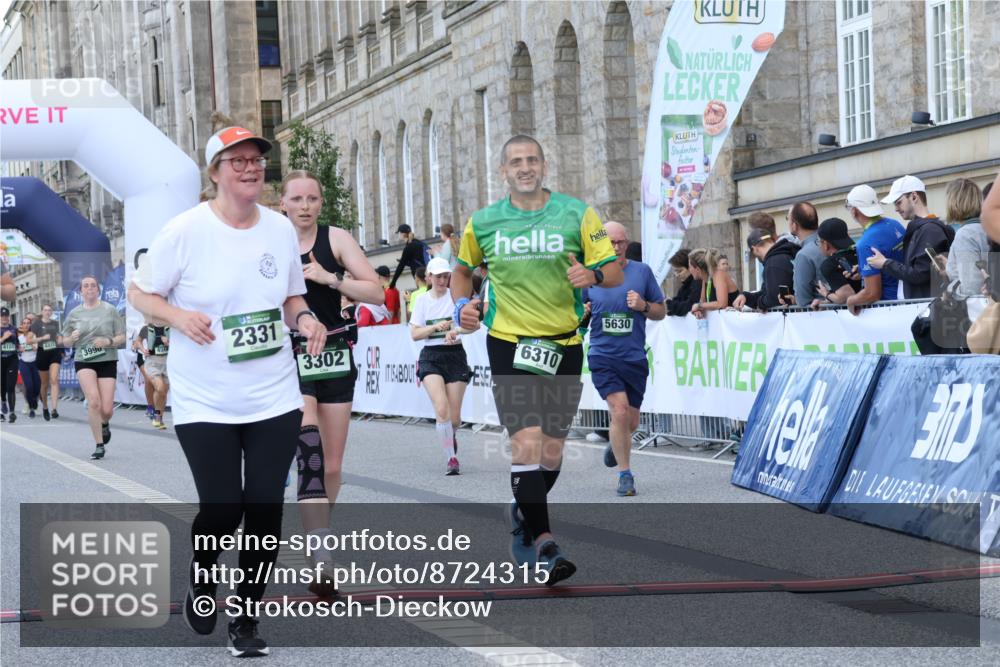 07.09.2025 - BARMER Alsterlauf Strokosch-Dieckow http://msf.ph/oto/8724315 07.09.2025 10:12:46 Ziel 2128, 2200, 2331, 2942, 3302, 3471, 3990, 4519, 4694, 5630, 6126, 6310, 6323, 8228, 8229 meine-sportfotos.de