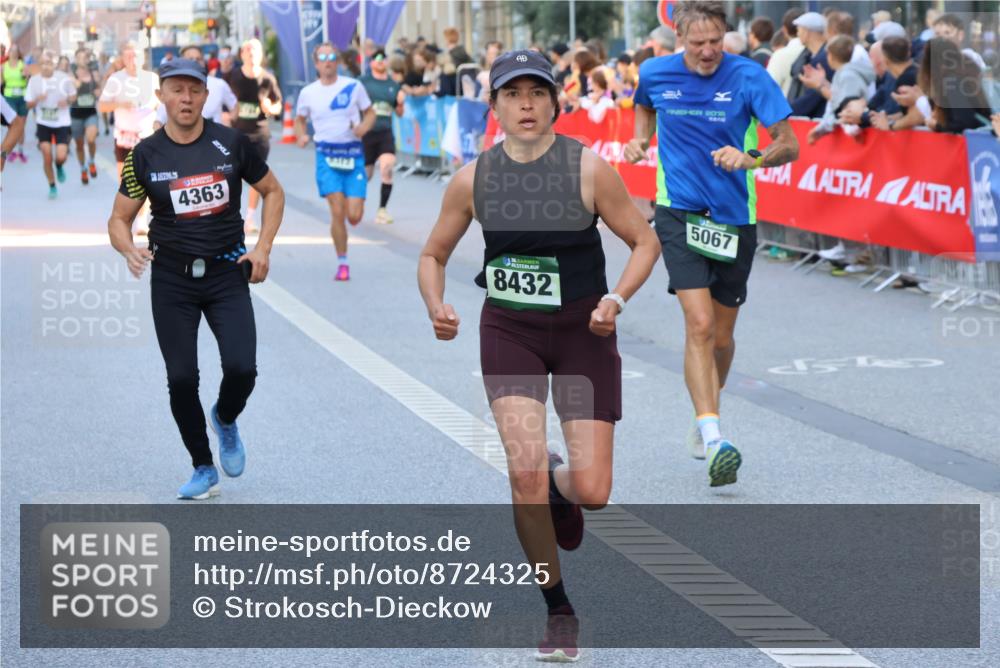 07.09.2025 - BARMER Alsterlauf Strokosch-Dieckow http://msf.ph/oto/8724325 07.09.2025 09:49:39 Ziel 1029, 2301, 2402, 2484, 2629, 2889, 2918, 3030, 3404, 3567, 3818, 4043, 4308, 4426, 4481, 4535, 4678, 4826, 5091, 5230, 5460, 5499, 5823, 6290, 8207, 8418 meine-sportfotos.de