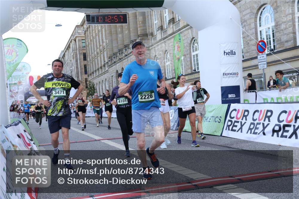 07.09.2025 - BARMER Alsterlauf Strokosch-Dieckow http://msf.ph/oto/8724343 07.09.2025 10:12:56 Ziel 2226, 3096, 3228, 3471, 3706, 3990, 4101, 4413, 4561, 4616, 4694, 4702, 4829, 5401, 5492, 6199, 6200, 8028, 8170 meine-sportfotos.de
