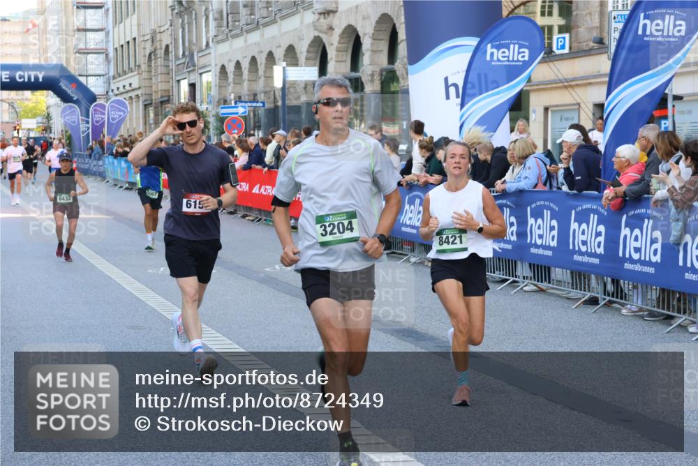 07.09.2025 - BARMER Alsterlauf Strokosch-Dieckow http://msf.ph/oto/8724349 07.09.2025 09:49:36 Ziel 1029, 2147, 2301, 2402, 2629, 2881, 2889, 2918, 3030, 3404, 3567, 3818, 4043, 4308, 4426, 4481, 4535, 4678, 4826, 5091, 5230, 5499, 5823, 6290, 8207, 8418 meine-sportfotos.de