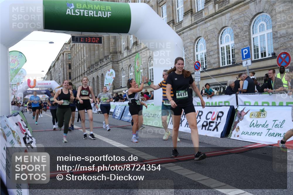 07.09.2025 - BARMER Alsterlauf Strokosch-Dieckow http://msf.ph/oto/8724354 07.09.2025 10:13:00 Ziel 2226, 3096, 3228, 3706, 3873, 4100, 4101, 4136, 4175, 4280, 4413, 4616, 4702, 4829, 5401, 5492, 6199, 6200, 8028, 8170 meine-sportfotos.de
