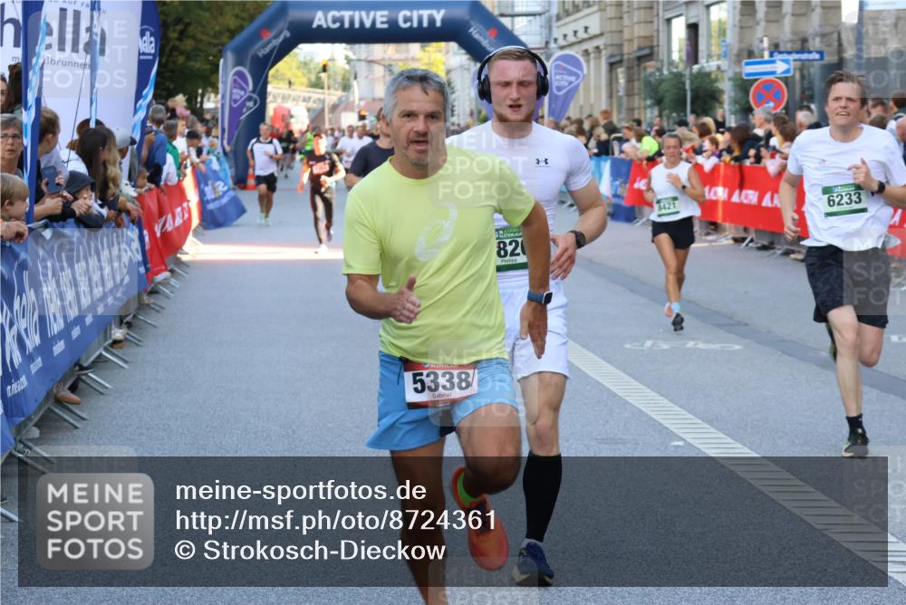07.09.2025 - BARMER Alsterlauf Strokosch-Dieckow http://msf.ph/oto/8724361 07.09.2025 09:49:32 Ziel 1029, 2147, 2301, 2402, 2629, 2881, 2889, 2918, 3404, 3567, 3818, 4308, 4426, 4481, 4535, 4637, 4678, 4826, 5091, 5187, 5230, 5499, 5784, 5823, 5870, 6290, 8092, 8207, 8418 meine-sportfotos.de