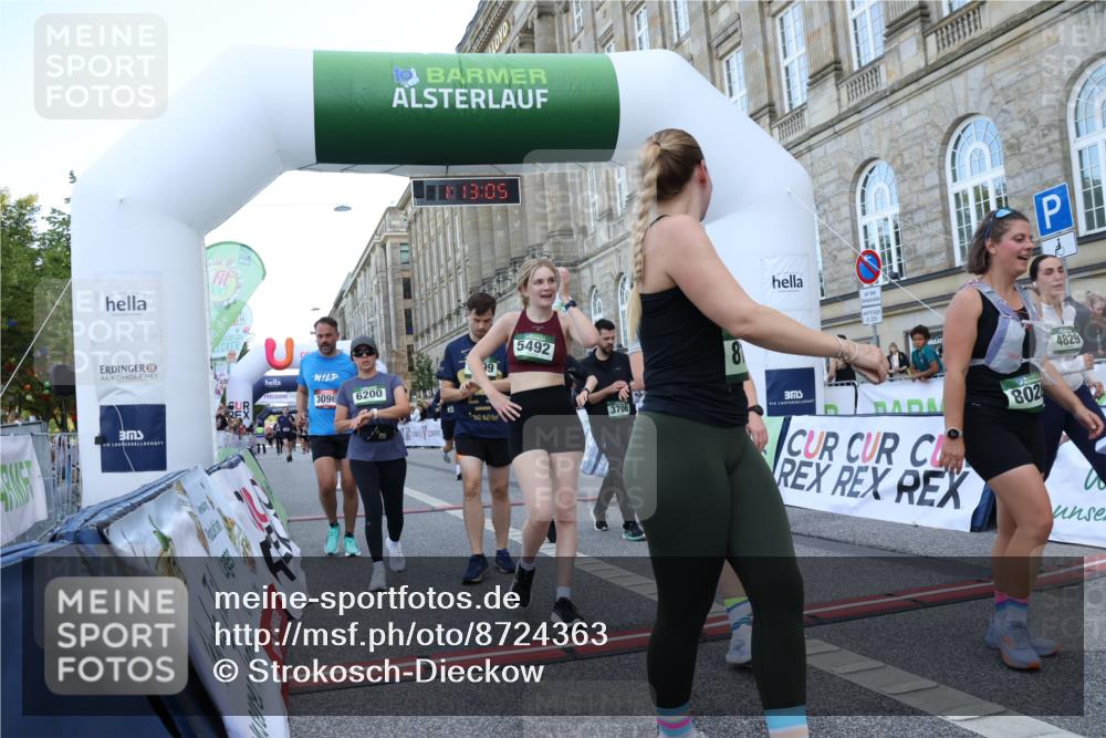 07.09.2025 - BARMER Alsterlauf Strokosch-Dieckow http://msf.ph/oto/8724363 07.09.2025 10:13:03 Ziel 3096, 3228, 3448, 3706, 3873, 3973, 4100, 4136, 4175, 4280, 4413, 4792, 4829, 5401, 5492, 6199, 6200, 8028, 8170 meine-sportfotos.de