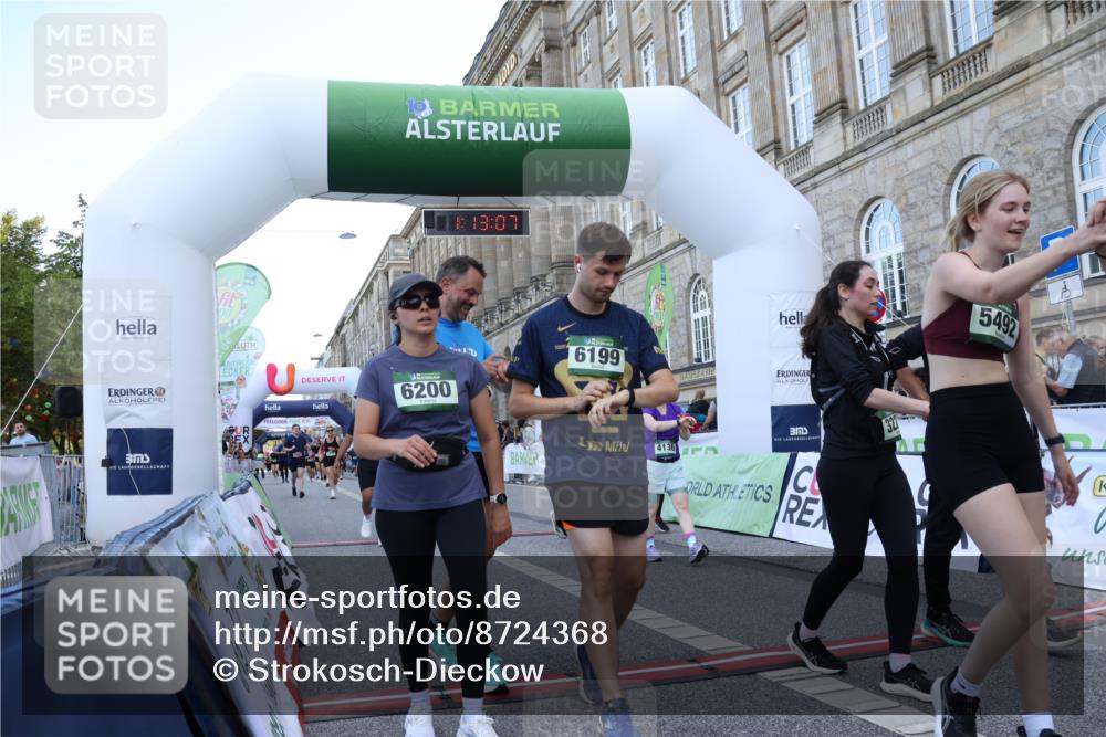 07.09.2025 - BARMER Alsterlauf Strokosch-Dieckow http://msf.ph/oto/8724368 07.09.2025 10:13:06 Ziel 3096, 3228, 3448, 3706, 3873, 3880, 3973, 4100, 4136, 4175, 4280, 4792, 5401, 5897, 6199, 6200 meine-sportfotos.de