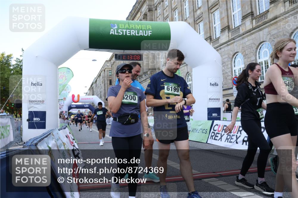 07.09.2025 - BARMER Alsterlauf Strokosch-Dieckow http://msf.ph/oto/8724369 07.09.2025 10:13:06 Ziel 3096, 3228, 3448, 3706, 3873, 3880, 3973, 4100, 4136, 4175, 4280, 4792, 5401, 5897, 6199, 6200 meine-sportfotos.de