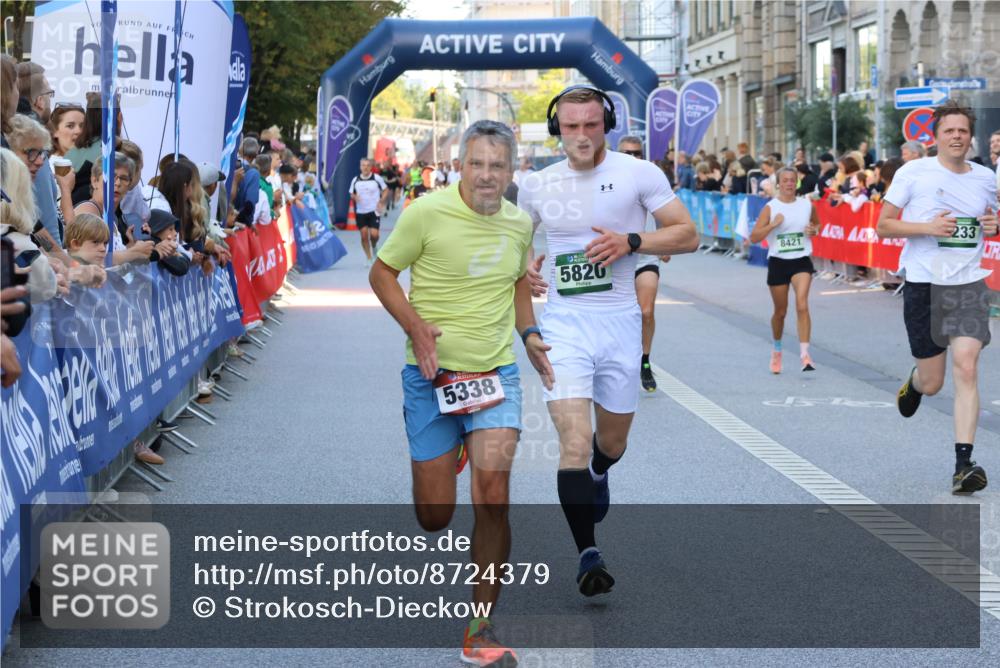 07.09.2025 - BARMER Alsterlauf Strokosch-Dieckow http://msf.ph/oto/8724379 07.09.2025 09:49:31 Ziel 1029, 2147, 2402, 2629, 2881, 2889, 2918, 3404, 3567, 3818, 4308, 4426, 4481, 4535, 4637, 4678, 4826, 5091, 5187, 5230, 5499, 5784, 5823, 5870, 6290, 8092, 8207, 8418 meine-sportfotos.de