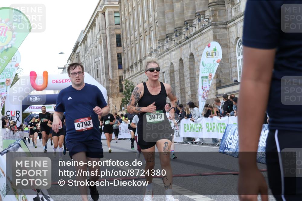 07.09.2025 - BARMER Alsterlauf Strokosch-Dieckow http://msf.ph/oto/8724380 07.09.2025 10:13:11 Ziel 2432, 2462, 3448, 3486, 3873, 3880, 3973, 4100, 4175, 4280, 4792, 4852, 5732, 5865, 5897, 8046, 8058, 8060, 8061, 8125, 8357 meine-sportfotos.de
