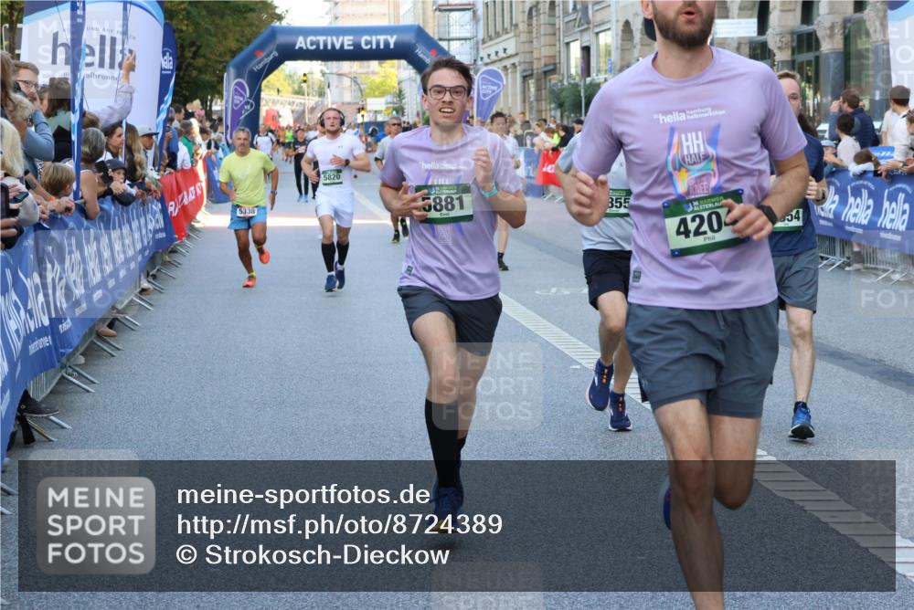 07.09.2025 - BARMER Alsterlauf Strokosch-Dieckow http://msf.ph/oto/8724389 07.09.2025 09:49:29 Ziel 1029, 2147, 2164, 2402, 2881, 2889, 2918, 3567, 3818, 4426, 4481, 4535, 4637, 4678, 4826, 5091, 5187, 5230, 5499, 5784, 5823, 5870, 6290, 8092, 8207, 8311 meine-sportfotos.de