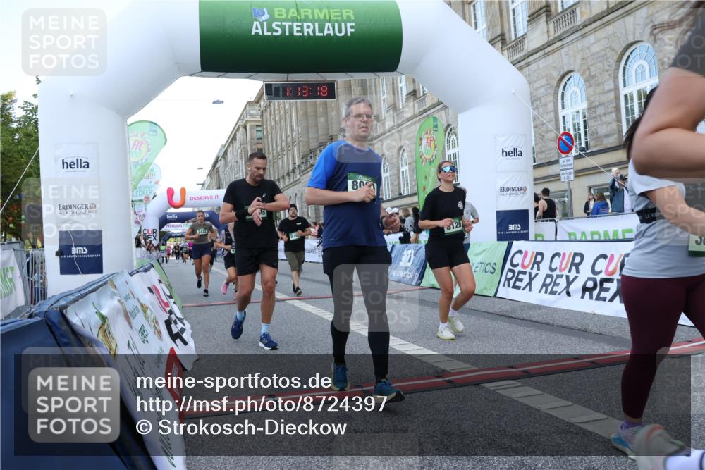 07.09.2025 - BARMER Alsterlauf Strokosch-Dieckow http://msf.ph/oto/8724397 07.09.2025 10:13:17 Ziel 2041, 2432, 2462, 2560, 2649, 3182, 3353, 3486, 3580, 3640, 3880, 4789, 4852, 5732, 5865, 5897, 5919, 8046, 8058, 8060, 8061, 8125, 8357 meine-sportfotos.de