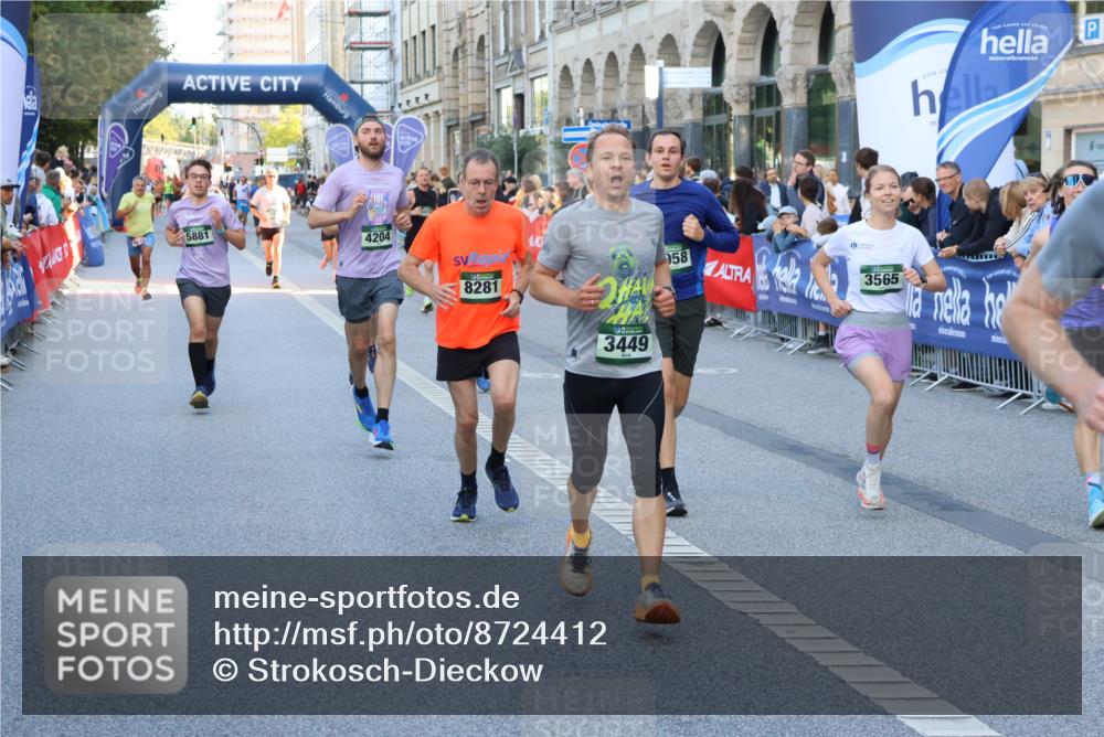 07.09.2025 - BARMER Alsterlauf Strokosch-Dieckow http://msf.ph/oto/8724412 07.09.2025 09:49:26 Ziel 1029, 2147, 2164, 2402, 2881, 2889, 3567, 3818, 4426, 4481, 4535, 4637, 4678, 5091, 5187, 5230, 5499, 5784, 5823, 5870, 8092, 8207, 8311, 8312 meine-sportfotos.de