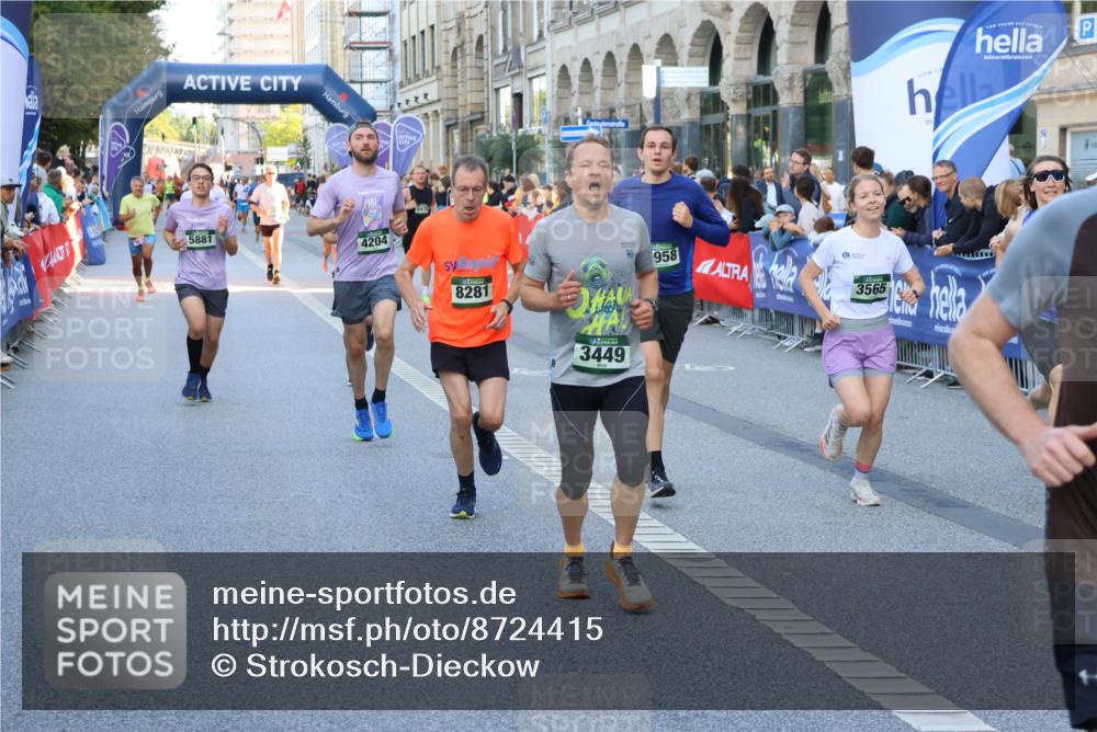07.09.2025 - BARMER Alsterlauf Strokosch-Dieckow http://msf.ph/oto/8724415 07.09.2025 09:49:26 Ziel 1029, 2147, 2164, 2402, 2881, 2889, 3567, 3818, 4426, 4481, 4535, 4637, 4678, 5091, 5187, 5230, 5499, 5784, 5823, 5870, 8092, 8207, 8311, 8312 meine-sportfotos.de