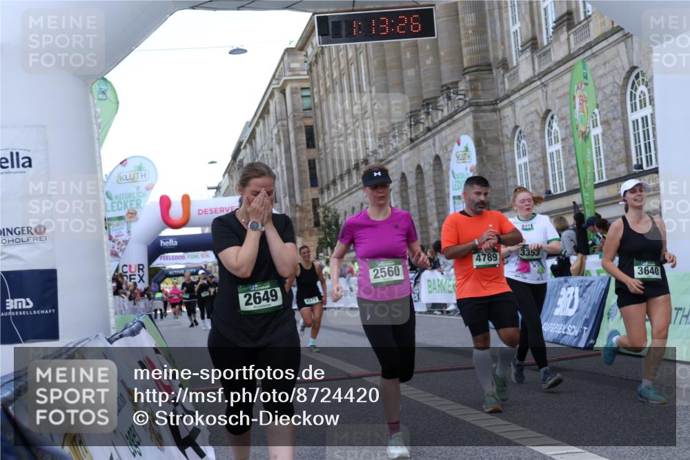 07.09.2025 - BARMER Alsterlauf Strokosch-Dieckow http://msf.ph/oto/8724420 07.09.2025 10:13:24 Ziel 2007, 2041, 2049, 2560, 2649, 2707, 3182, 3353, 3580, 3640, 4397, 4571, 4572, 4789, 5919 meine-sportfotos.de
