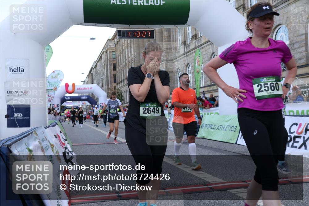 07.09.2025 - BARMER Alsterlauf Strokosch-Dieckow http://msf.ph/oto/8724426 07.09.2025 10:13:25 Ziel 2007, 2049, 2560, 2649, 2707, 3353, 3580, 3640, 4397, 4462, 4571, 4572, 4789, 5919 meine-sportfotos.de