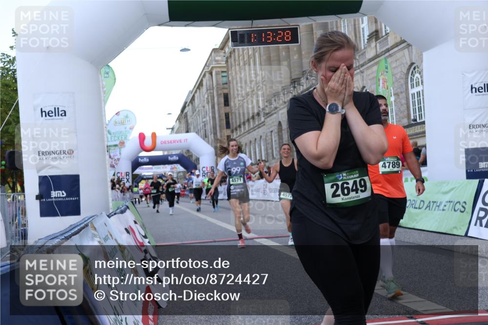 07.09.2025 - BARMER Alsterlauf Strokosch-Dieckow http://msf.ph/oto/8724427 07.09.2025 10:13:26 Ziel 2007, 2049, 2080, 2560, 2649, 2707, 3353, 3640, 4397, 4462, 4571, 4572, 4577, 4789, 5919 meine-sportfotos.de