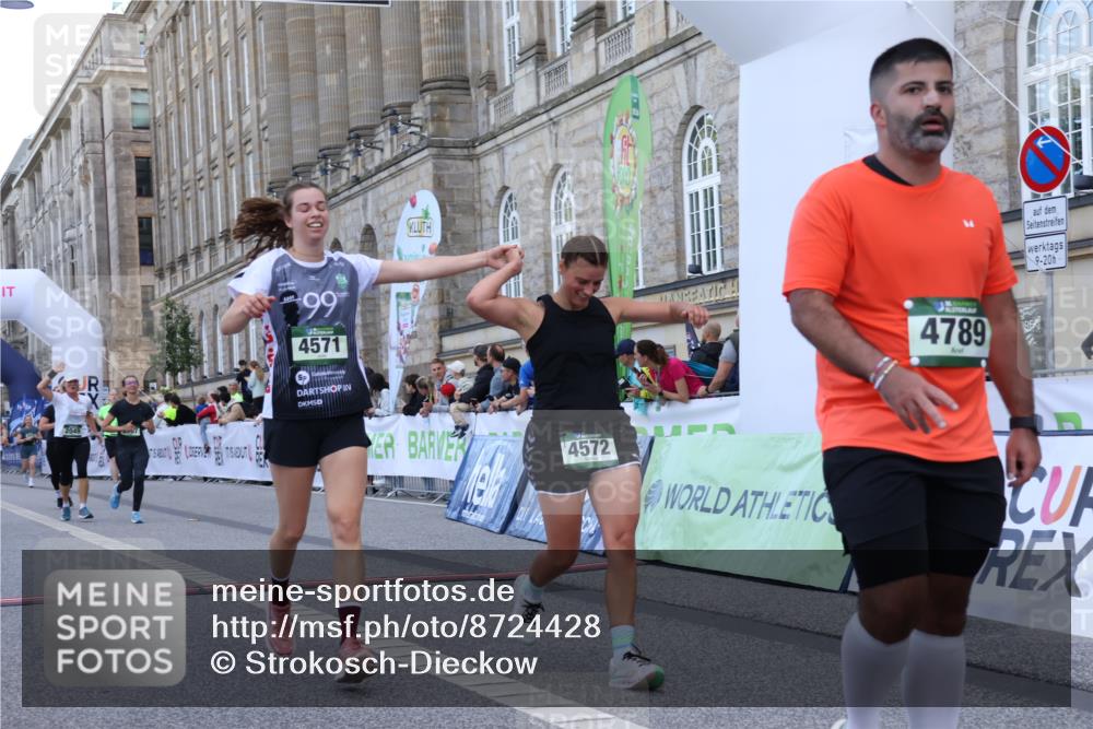 07.09.2025 - BARMER Alsterlauf Strokosch-Dieckow http://msf.ph/oto/8724428 07.09.2025 10:13:27 Ziel 2007, 2049, 2080, 2560, 2707, 3353, 3640, 4397, 4462, 4571, 4572, 4577, 4789 meine-sportfotos.de