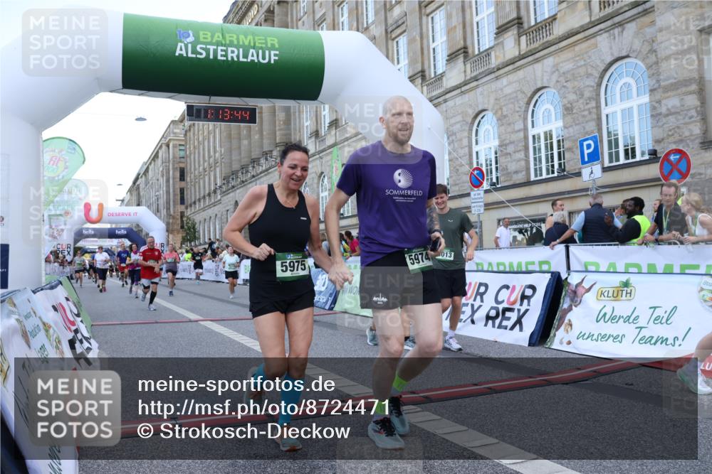 07.09.2025 - BARMER Alsterlauf Strokosch-Dieckow http://msf.ph/oto/8724471 07.09.2025 10:13:42 Ziel 2289, 2550, 2659, 2660, 3012, 3013, 3161, 3162, 3217, 3761, 3863, 4220, 4398, 4686, 4950, 5386, 5731, 5803, 5974, 5975, 8048 meine-sportfotos.de