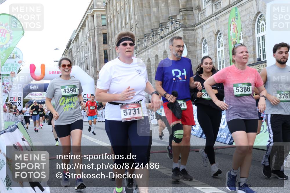 07.09.2025 - BARMER Alsterlauf Strokosch-Dieckow http://msf.ph/oto/8724486 07.09.2025 10:13:49 Ziel 2289, 2323, 2550, 3161, 3162, 3217, 3257, 3390, 3409, 3487, 3513, 3761, 3863, 4220, 4398, 4686, 5386, 5731, 5803, 5817, 5818, 8048 meine-sportfotos.de