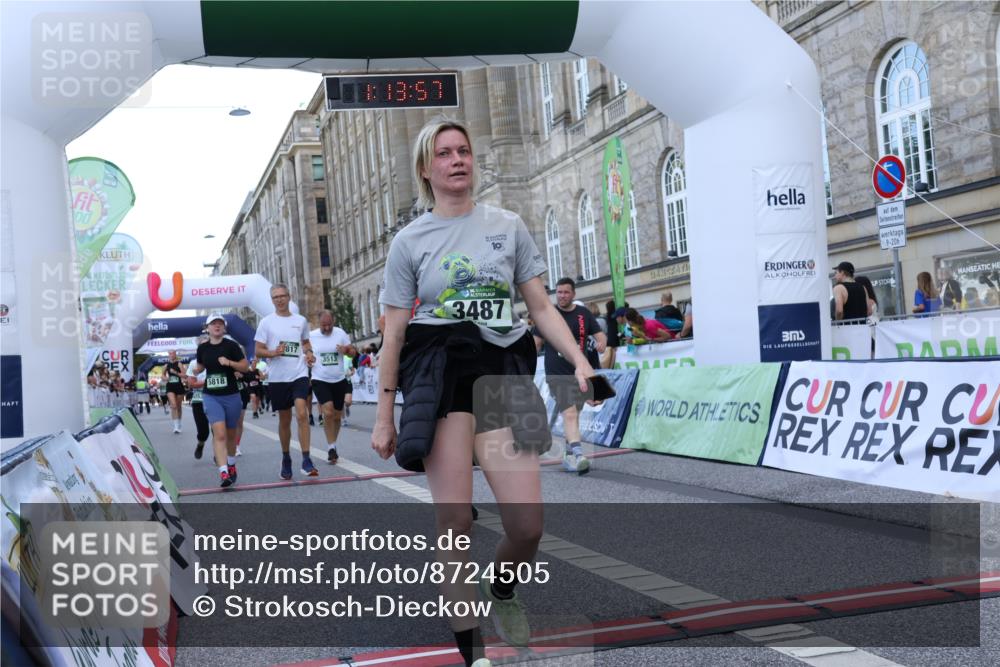 07.09.2025 - BARMER Alsterlauf Strokosch-Dieckow http://msf.ph/oto/8724505 07.09.2025 10:13:55 Ziel 2323, 3257, 3390, 3409, 3487, 3513, 3769, 3895, 4075, 5040, 5041, 5817, 5818, 6053, 8002 meine-sportfotos.de