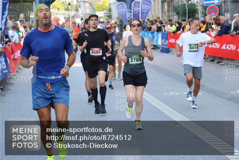 07.09.2025 - BARMER Alsterlauf Strokosch-Dieckow http://msf.ph/oto/8724512 07.09.2025 09:49:13 Ziel 2164, 3204, 4363, 5067, 5187, 5474, 5784, 5820, 5825, 6233, 8092, 8311, 8312, 8421, 8432 meine-sportfotos.de