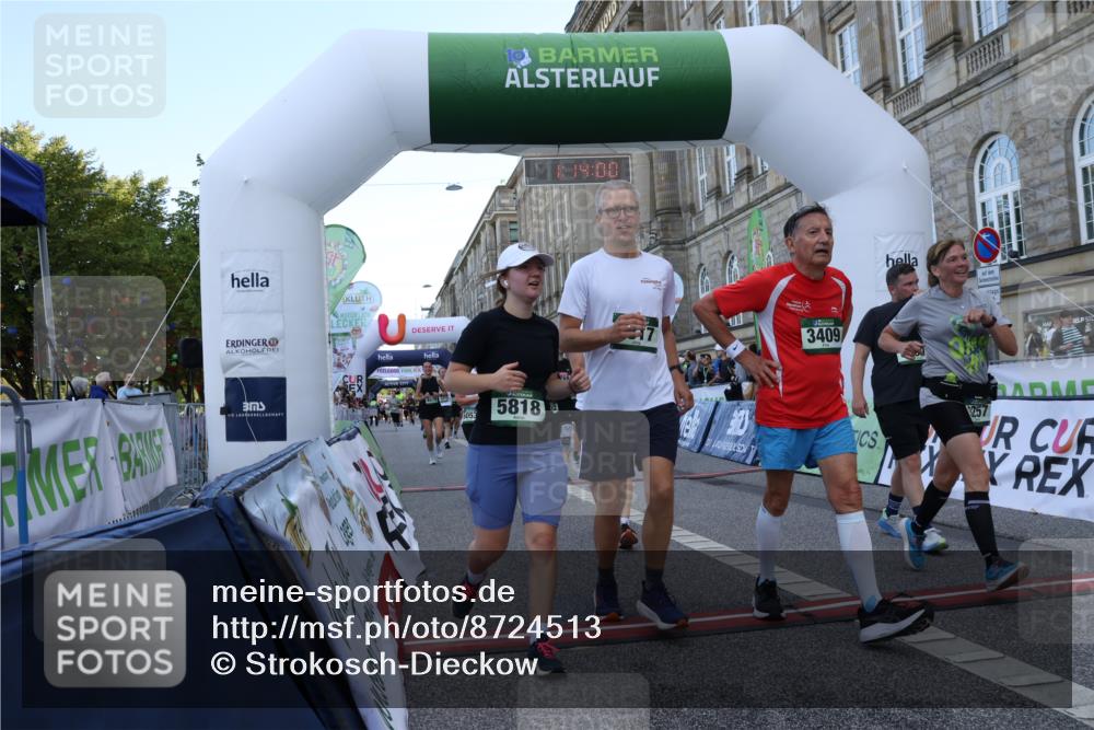 07.09.2025 - BARMER Alsterlauf Strokosch-Dieckow http://msf.ph/oto/8724513 07.09.2025 10:13:58 Ziel 2295, 3257, 3390, 3409, 3513, 3769, 3799, 3895, 4075, 5040, 5041, 5145, 5721, 5817, 5818, 6037, 6053, 8002 meine-sportfotos.de
