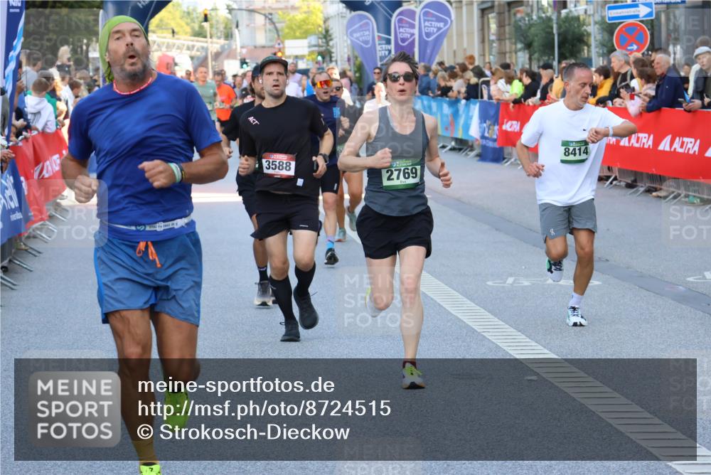 07.09.2025 - BARMER Alsterlauf Strokosch-Dieckow http://msf.ph/oto/8724515 07.09.2025 09:49:13 Ziel 2164, 3204, 4363, 5067, 5187, 5474, 5784, 5820, 5825, 6233, 8092, 8311, 8312, 8421, 8432 meine-sportfotos.de