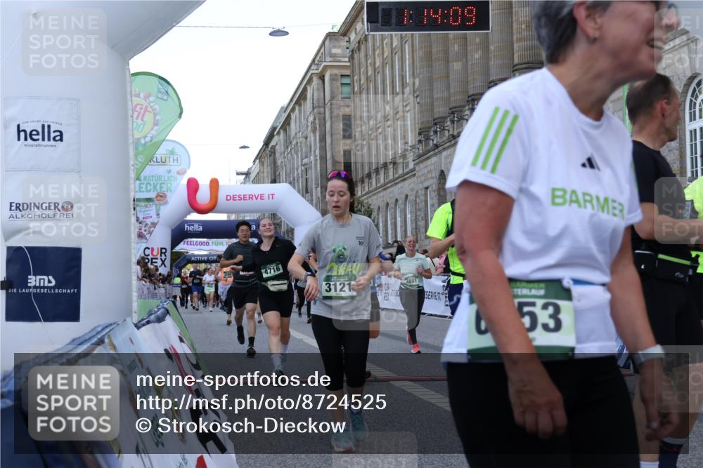 07.09.2025 - BARMER Alsterlauf Strokosch-Dieckow http://msf.ph/oto/8724525 07.09.2025 10:14:08 Ziel 2295, 3121, 3373, 3424, 3425, 3511, 3564, 3644, 3799, 3879, 4659, 4716, 4718, 4761, 4881, 4958, 5145, 5721, 6037, 6158 meine-sportfotos.de