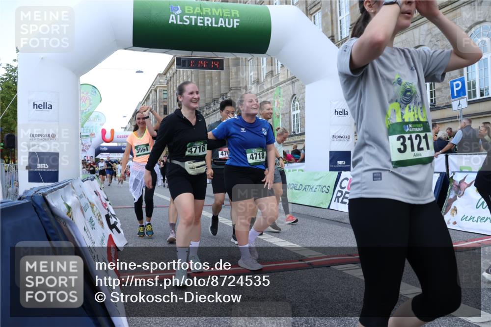 07.09.2025 - BARMER Alsterlauf Strokosch-Dieckow http://msf.ph/oto/8724535 07.09.2025 10:14:13 Ziel 2387, 2892, 3181, 3373, 3425, 3564, 3644, 3833, 4548, 4659, 4690, 4716, 4718, 4761, 4881, 4958, 5054, 5414, 5502, 5743, 6317, 6318, 8417 meine-sportfotos.de