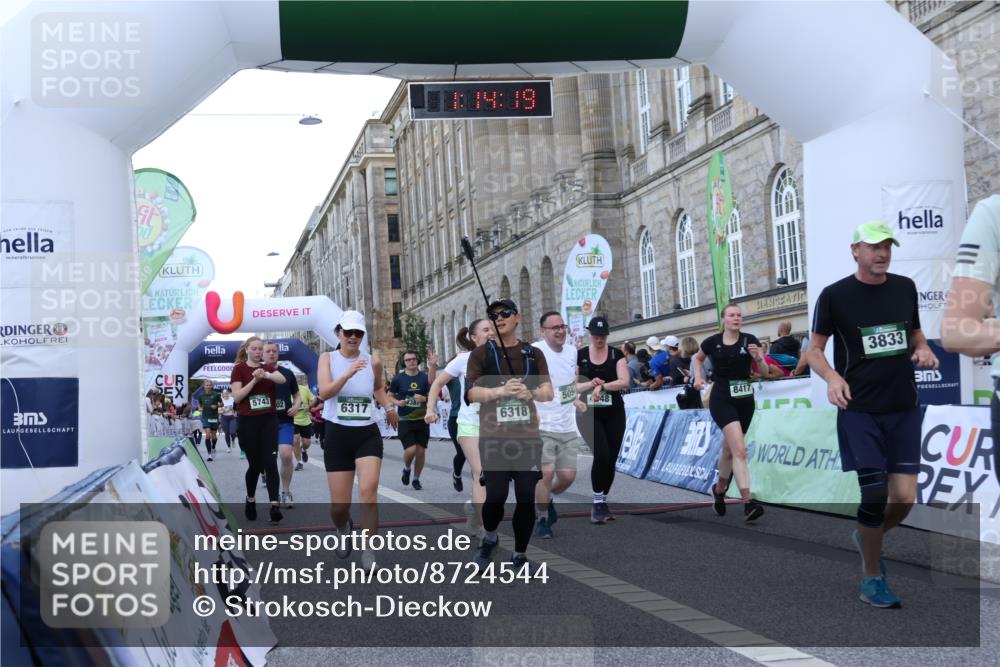 07.09.2025 - BARMER Alsterlauf Strokosch-Dieckow http://msf.ph/oto/8724544 07.09.2025 10:14:17 Ziel 2387, 2875, 2876, 2892, 3181, 3332, 3333, 3334, 3373, 3564, 3644, 3833, 4181, 4548, 4690, 4958, 5054, 5059, 5414, 5502, 5743, 6317, 6318, 8417 meine-sportfotos.de