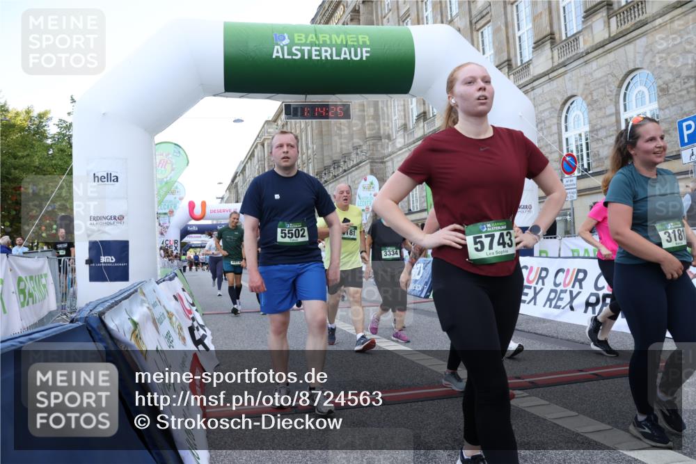 07.09.2025 - BARMER Alsterlauf Strokosch-Dieckow http://msf.ph/oto/8724563 07.09.2025 10:14:24 Ziel 2235, 2387, 2875, 2876, 2892, 3031, 3085, 3086, 3181, 3332, 3333, 3334, 3379, 4181, 4690, 5059, 5502, 5709, 6329, 6331 meine-sportfotos.de