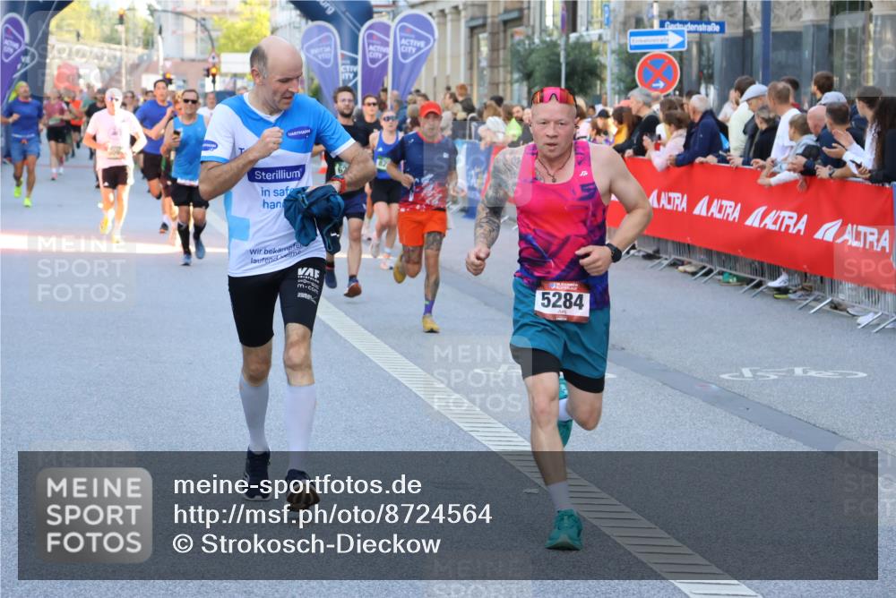 07.09.2025 - BARMER Alsterlauf Strokosch-Dieckow http://msf.ph/oto/8724564 07.09.2025 09:49:00 Ziel 2854, 2855, 2899, 2921, 3120, 3167, 3204, 3449, 3565, 3694, 4204, 4611, 4612, 4797, 5338, 5474, 5717, 5820, 5881, 5958, 6233, 6328, 8281, 8421 meine-sportfotos.de
