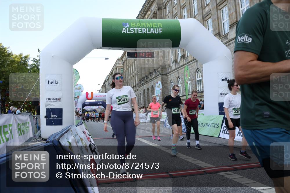07.09.2025 - BARMER Alsterlauf Strokosch-Dieckow http://msf.ph/oto/8724573 07.09.2025 10:14:29 Ziel 2235, 2875, 2876, 3031, 3085, 3086, 3379, 3697, 5447, 5709, 5830, 6329, 6331 meine-sportfotos.de