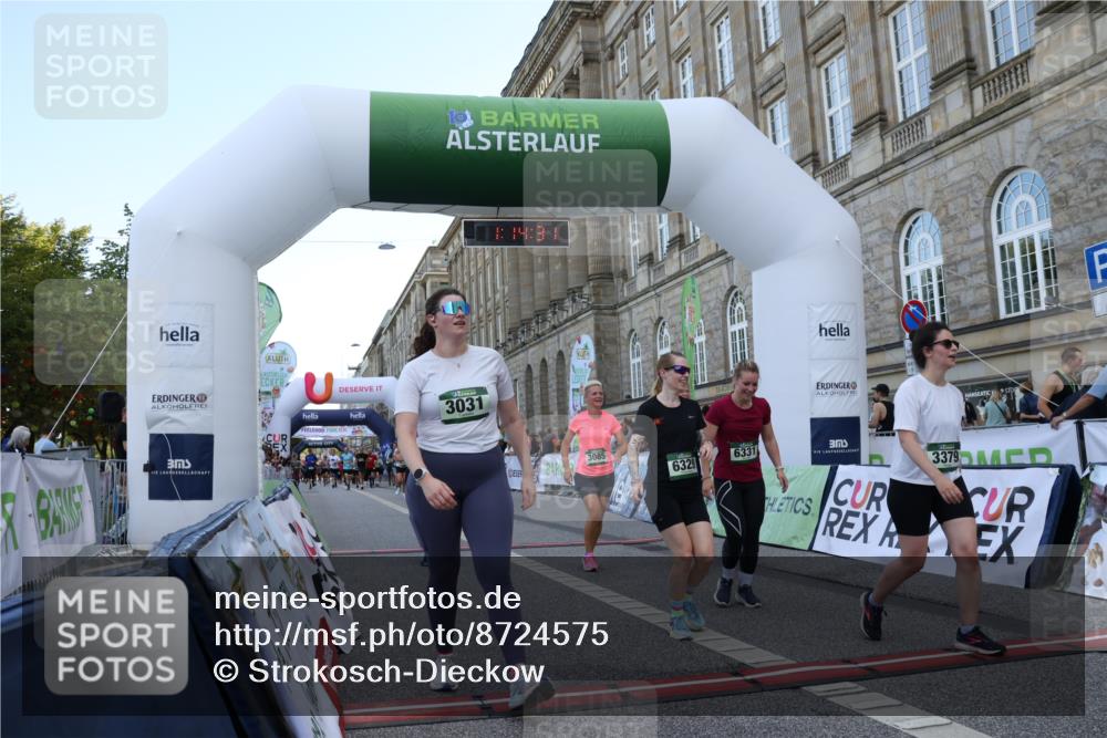 07.09.2025 - BARMER Alsterlauf Strokosch-Dieckow http://msf.ph/oto/8724575 07.09.2025 10:14:29 Ziel 2235, 2875, 2876, 3031, 3085, 3086, 3379, 3697, 5447, 5709, 5830, 6329, 6331 meine-sportfotos.de