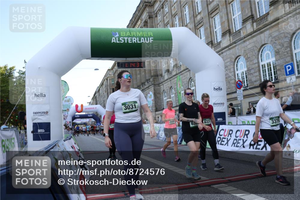 07.09.2025 - BARMER Alsterlauf Strokosch-Dieckow http://msf.ph/oto/8724576 07.09.2025 10:14:29 Ziel 2235, 2875, 2876, 3031, 3085, 3086, 3379, 3697, 5447, 5709, 5830, 6329, 6331 meine-sportfotos.de
