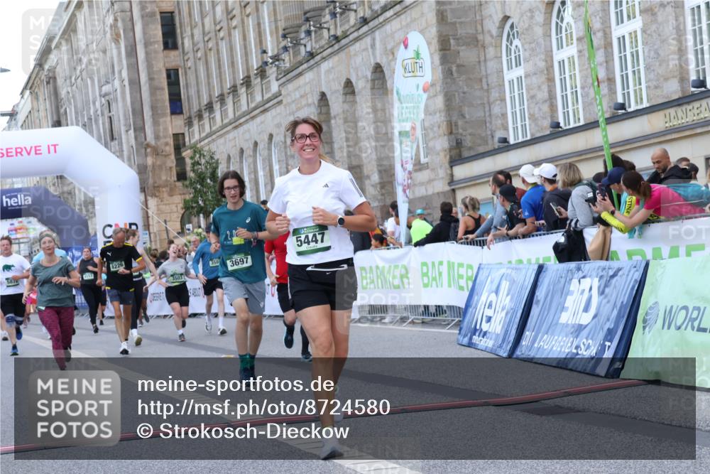 07.09.2025 - BARMER Alsterlauf Strokosch-Dieckow http://msf.ph/oto/8724580 07.09.2025 10:14:35 Ziel 2073, 2264, 3503, 3504, 3697, 3735, 4553, 5447, 5468, 5830, 6282, 6284, 8226 meine-sportfotos.de