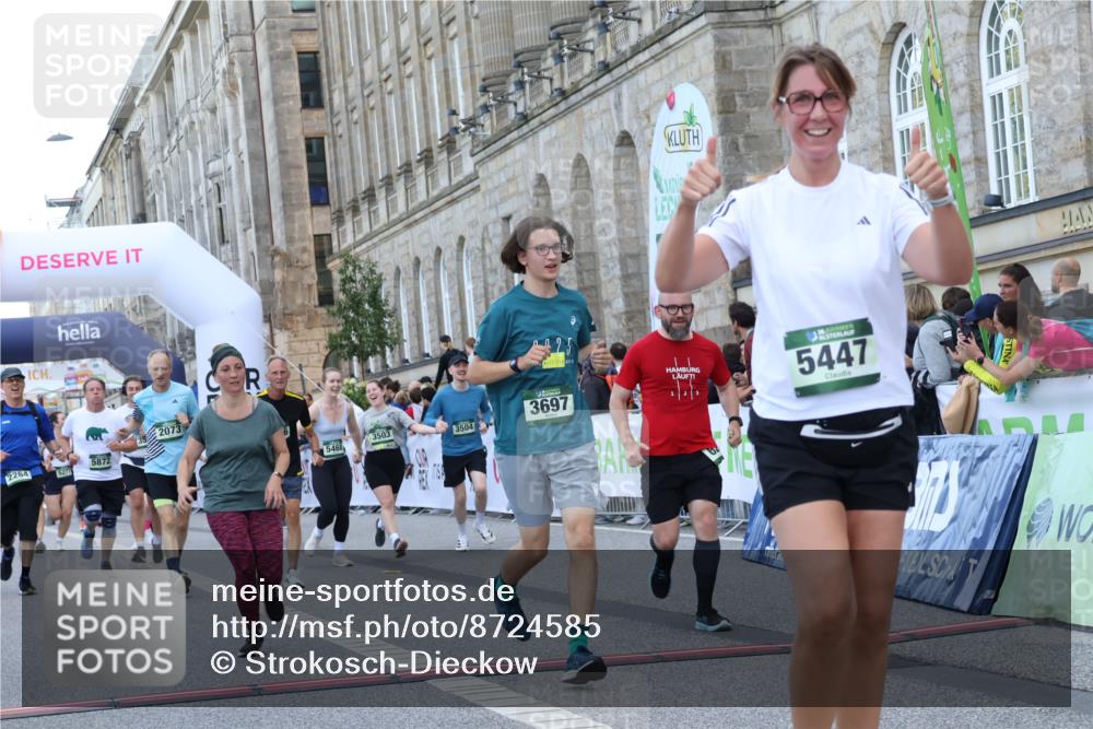 07.09.2025 - BARMER Alsterlauf Strokosch-Dieckow http://msf.ph/oto/8724585 07.09.2025 10:14:36 Ziel 2073, 2264, 3503, 3504, 3697, 3734, 3735, 4489, 4553, 4699, 5277, 5278, 5447, 5468, 5830, 6282, 6284, 8226 meine-sportfotos.de