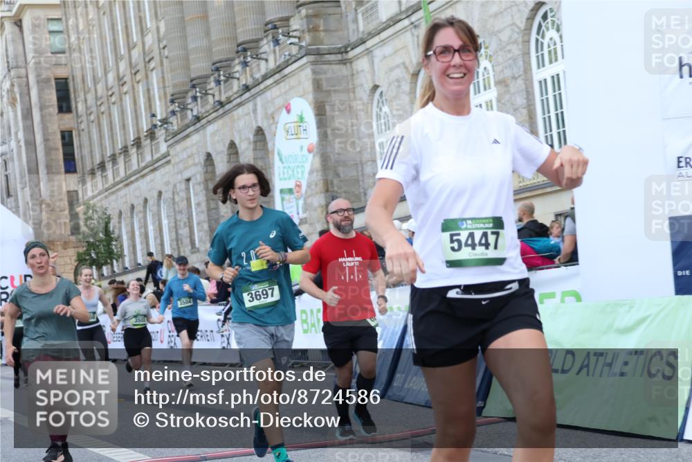 07.09.2025 - BARMER Alsterlauf Strokosch-Dieckow http://msf.ph/oto/8724586 07.09.2025 10:14:36 Ziel 2073, 2264, 3503, 3504, 3697, 3734, 3735, 4489, 4553, 4699, 5277, 5278, 5447, 5468, 5830, 6282, 6284, 8226 meine-sportfotos.de