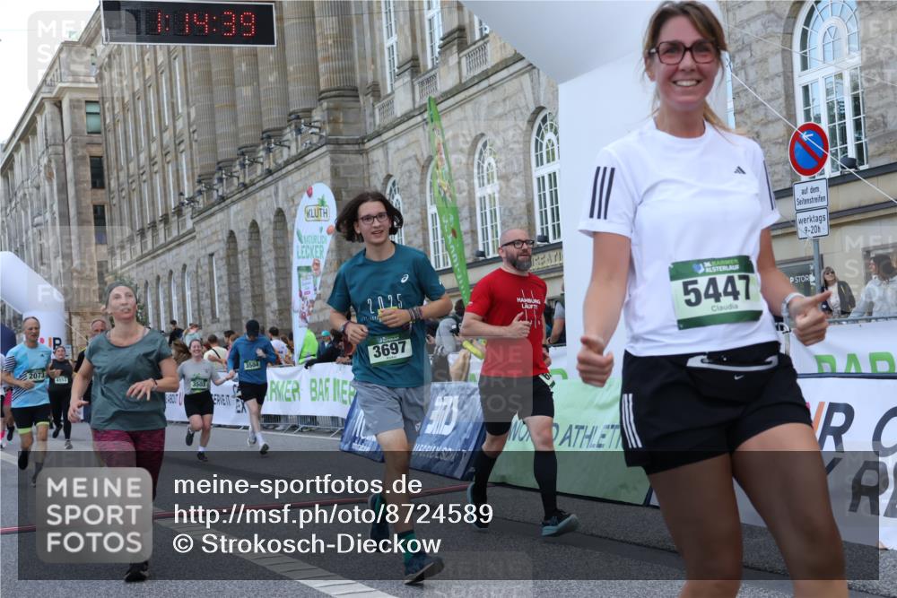 07.09.2025 - BARMER Alsterlauf Strokosch-Dieckow http://msf.ph/oto/8724589 07.09.2025 10:14:37 Ziel 2073, 2264, 3503, 3504, 3697, 3734, 3735, 4489, 4553, 4699, 5277, 5278, 5447, 5468, 5830, 6282, 6284, 8226 meine-sportfotos.de