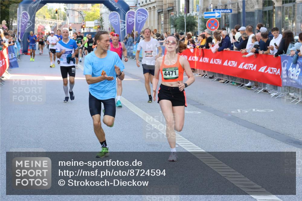 07.09.2025 - BARMER Alsterlauf Strokosch-Dieckow http://msf.ph/oto/8724594 07.09.2025 09:48:56 Ziel 2027, 2769, 2854, 2855, 2899, 2921, 3120, 3167, 3204, 3449, 3450, 3565, 3588, 3694, 4171, 4204, 4611, 4612, 4797, 5338, 5474, 5717, 5740, 5820, 5881, 5958, 6233, 6328, 8281, 8414 meine-sportfotos.de